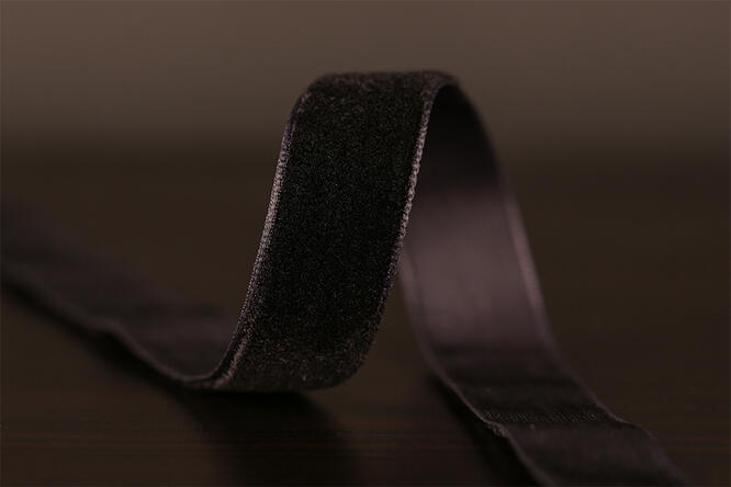 Bånd Velvet, Black finnes i flere bredder