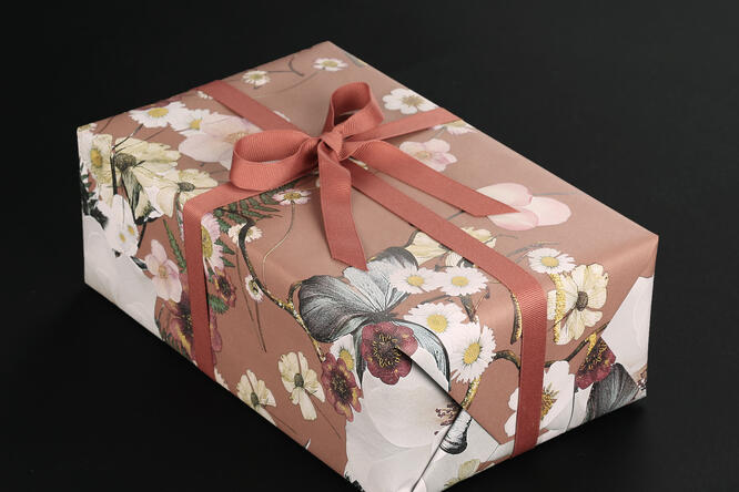 Gavepapir, Apple Bloom Brown (5) 55 cm x 100 m