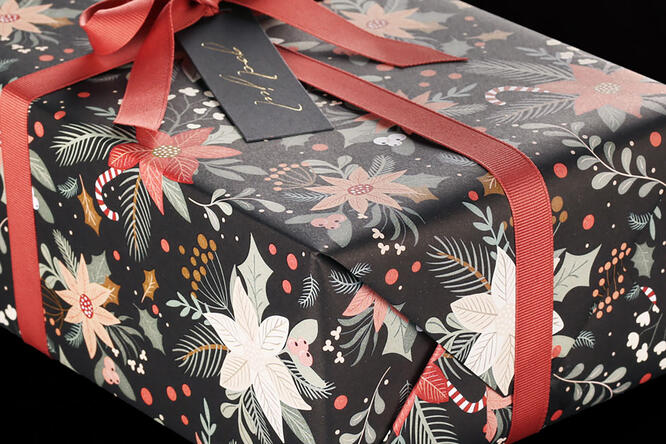 Gavepapir, Black Christmas Rose 55 cm x 120 m