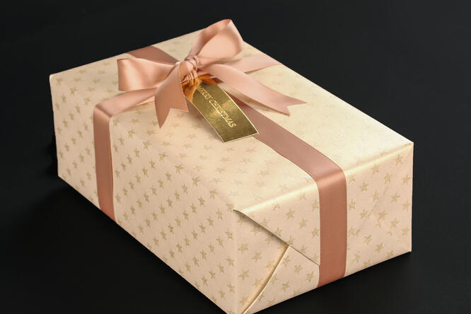 Gavepapir, Christmas Stars (8) finnes i flere bredder