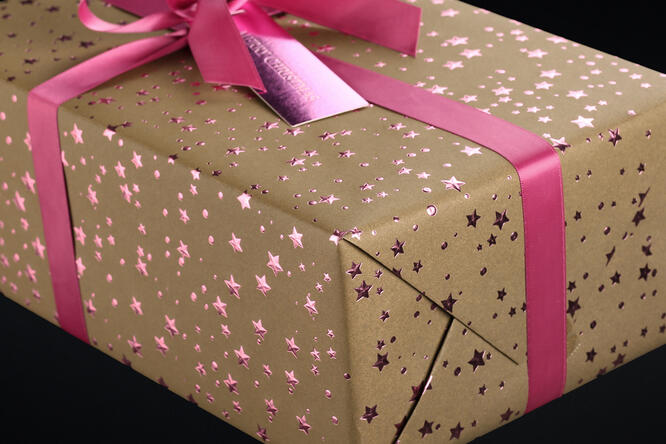 Gavepapir, Olive Little Stars (8) 55 cm x 100 m