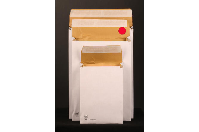 Fraktpose hvit kraft forèt 25x5x35 cm, 350 gr