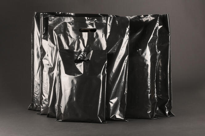 Plastpose, Sort blank LDPE finnes i flere størrelser