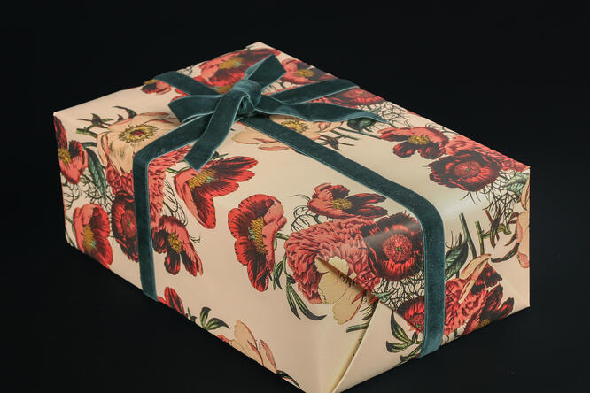 Gavepapir, Berries Cream (5) 55 cm x 100 m