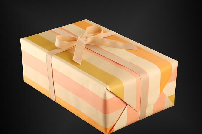 Gavepapir, Festive Stripe (5) 55 cm x 100 m