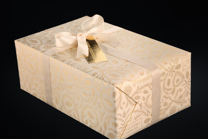 Julepapir, Cream Pinecone Greetings (8) 55 cm x 100 m