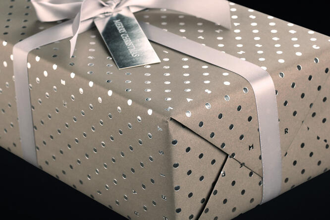 Julepapir, Dot Merry Christmas Dark Grey 55 cm x 100 m