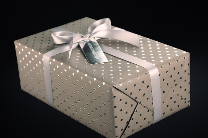 Julepapir, Dot Merry Christmas Dark Grey 55 cm x 100 m