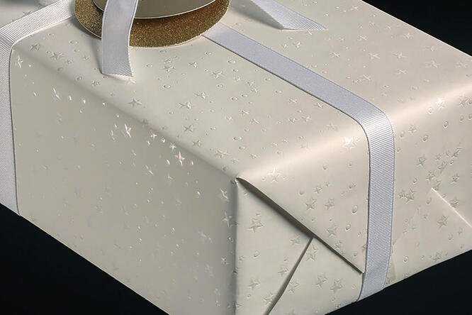 Julepapir, White perlemor stars 55 cm x 100 m