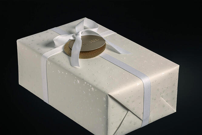 Julepapir, White perlemor stars 55 cm x 100 m