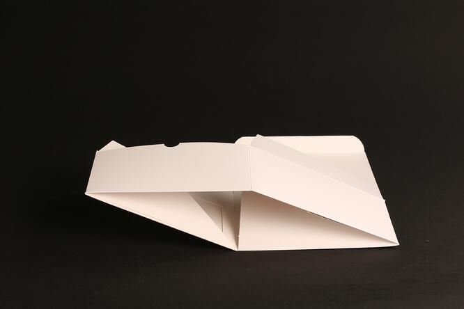Gaveeske m/ lokk, hvit matt 20x20x12 cm