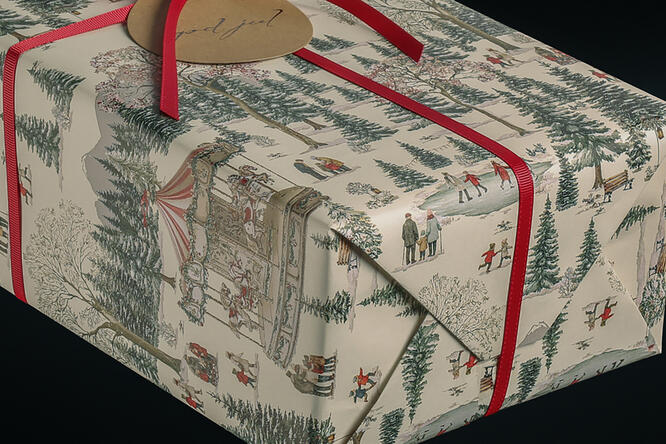Julepapir,Nostalgisk karusell 55 cm x 100 m