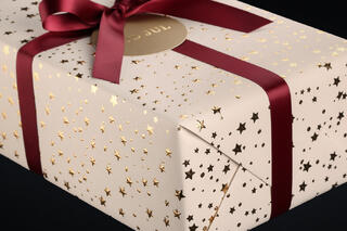 Julepapir, Beige Golden Stars 55 cm x 100 m