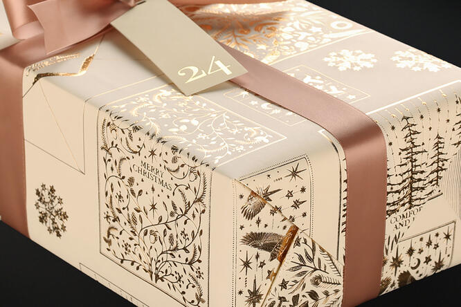 Julepapir, Cream XMas Greetings (8) 55 cm x 100 m