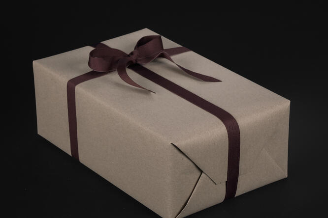 Gavepapir, 2 sidig charcole/toffie (2) 55 cm x 100 m