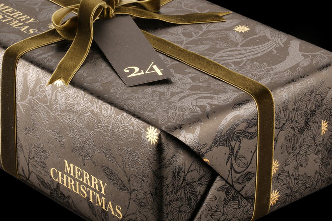 Gavepapir, Black Forrest Merry Christmas 55 cm x 120 m