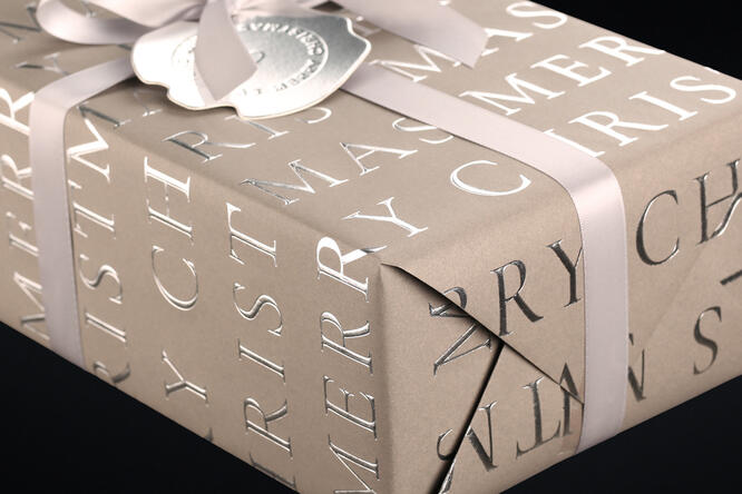 Julepapir, Slender Merry Christmas Dark Grey 55 cm x 100 m