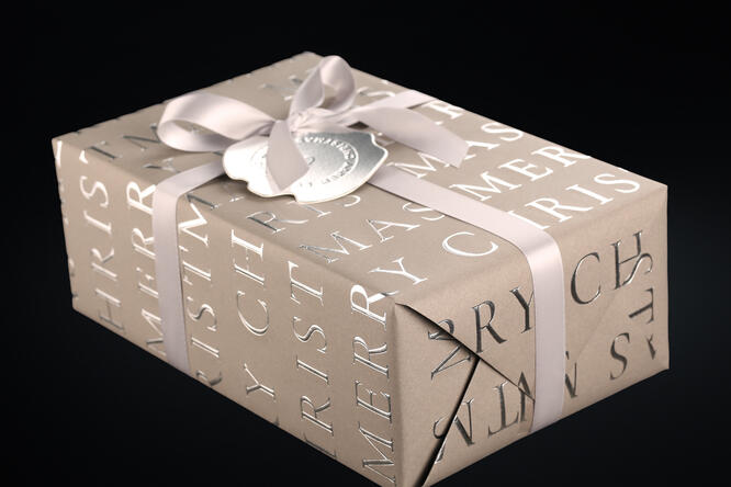 Julepapir, Slender Merry Christmas Dark Grey 55 cm x 100 m