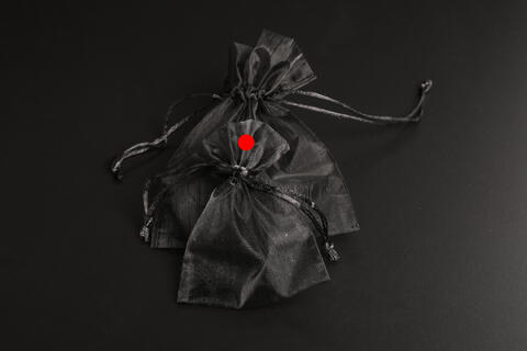 Organza pose m/snortrekk, Black 9x12 cm à 100 stk.