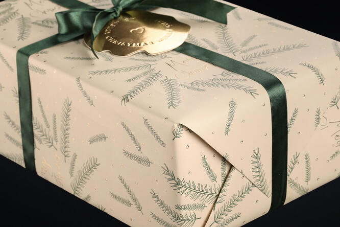 Julepapir, Christmas Wreath Dusty Green 55 cm x 100 m