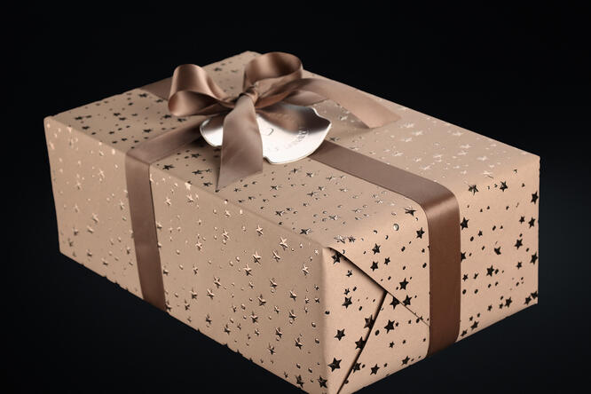 Julepapir, Little Stars greybeige 55 cm x 100 m