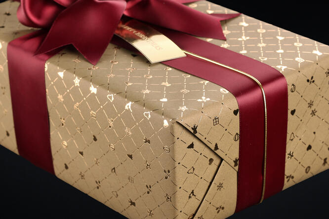 Julepapir, Olive Christmas Tradition (8) 55 cm x 100 m