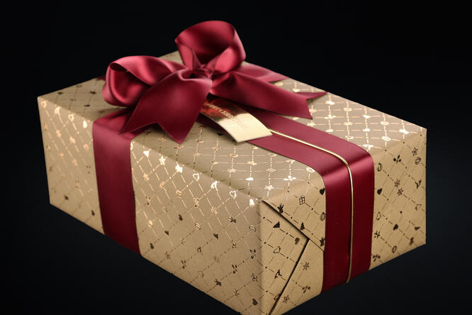 Julepapir, Olive Christmas Tradition (8) 55 cm x 100 m