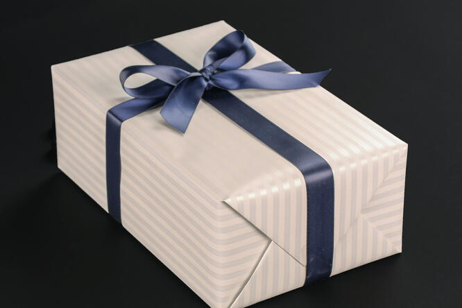 Gavepapir, Zebra White/Grey (5) finnes i flere bredder