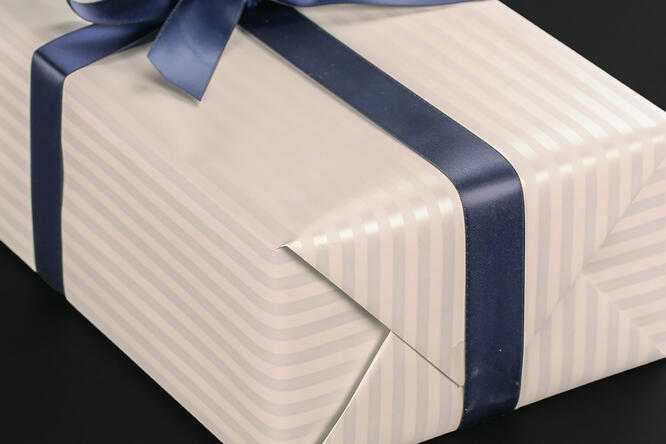 Gavepapir, Zebra White/Grey (5) finnes i flere bredder