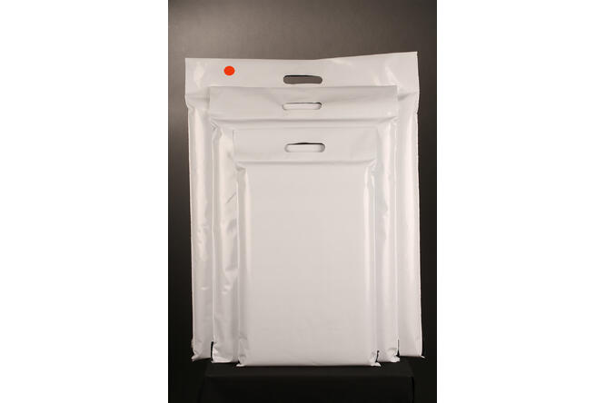 Fraktpose hvit/sort coex LDPE 50x57+8+5 cm, 80 my, 200 stk.