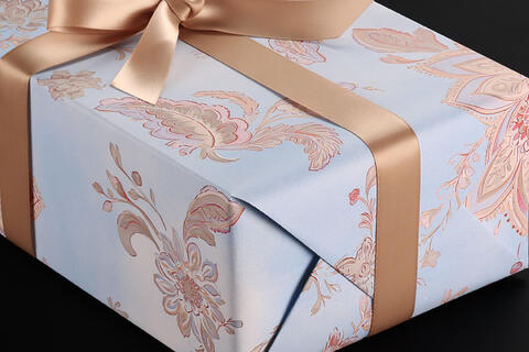 Gavepapir, Spring Feather (5) 55 cm x 100 m