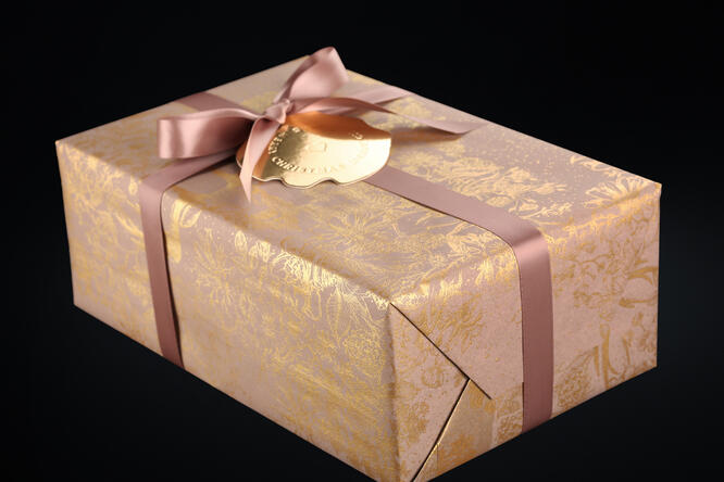 Julepapir, Golden Deer Antique Rose 55 cm x 100 m