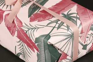 Gavepapir, Tropical Leaves Burgunder (5) 55 cm x 120 m