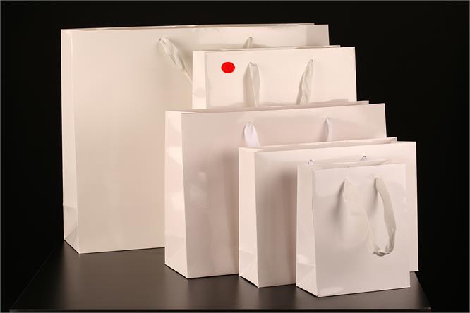 Papirpose m/snor, Hvit blank 32x10x24+5 cm, 170 gr.