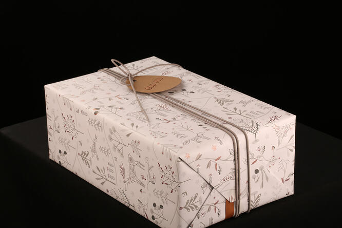 Julepapir, Deer & rabbits (4) 37 cm x 100 m