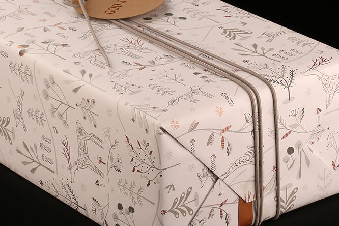 Julepapir, Deer & rabbits (4) 37 cm x 100 m